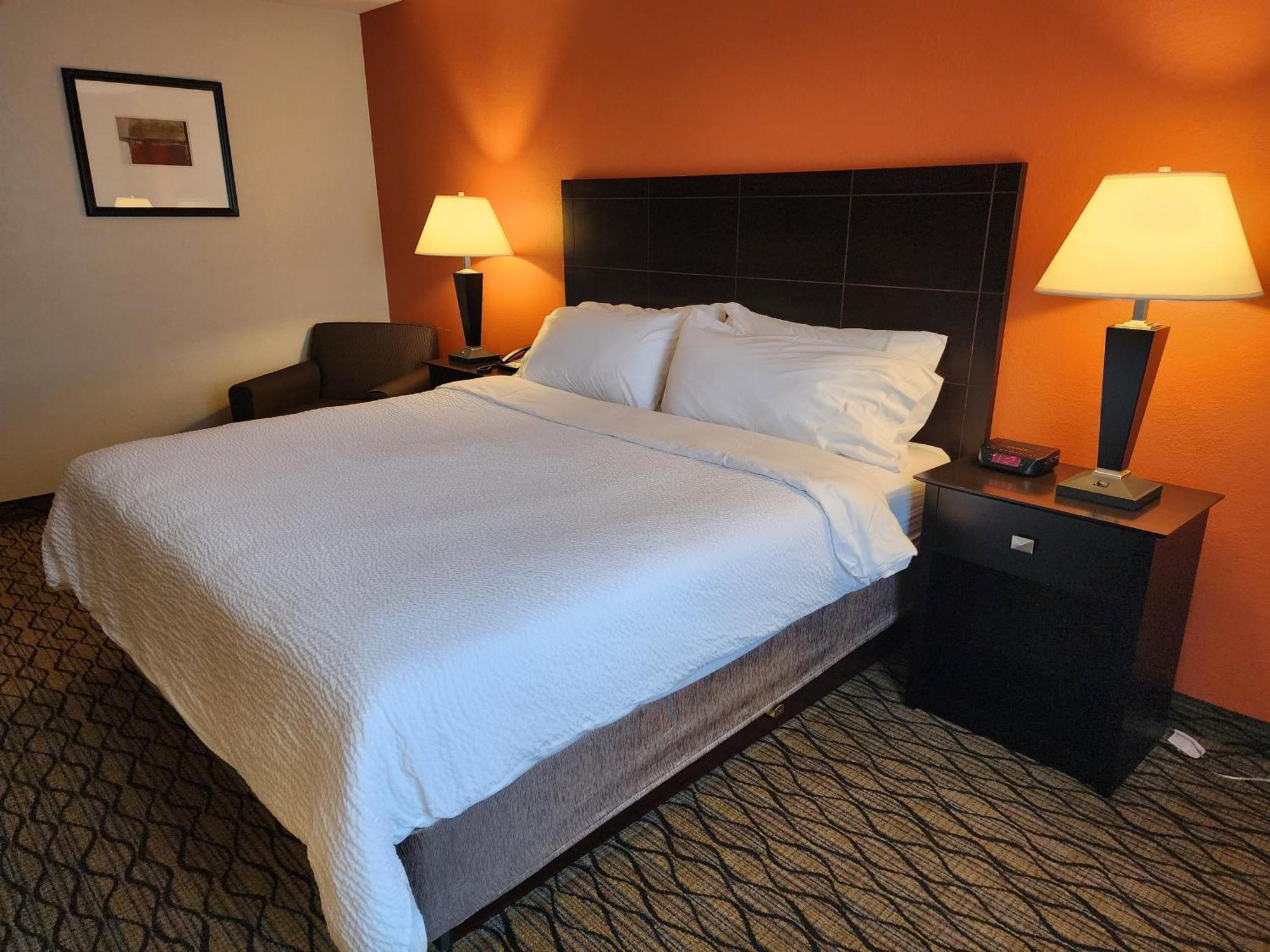 Holiday Inn Express Hotel & Suites Cadillac By Ihg Luaran gambar