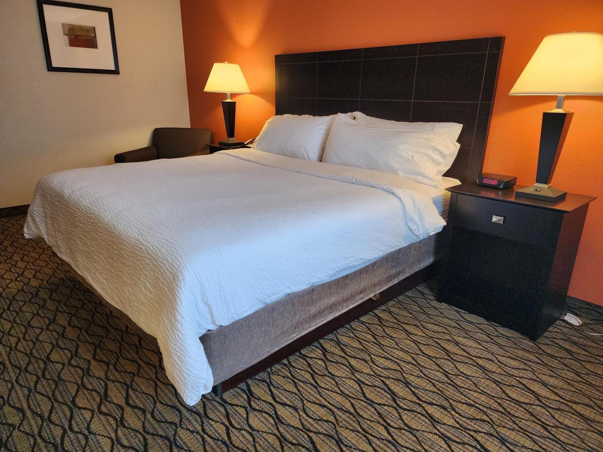 Holiday Inn Express Hotel & Suites Cadillac By Ihg Luaran gambar